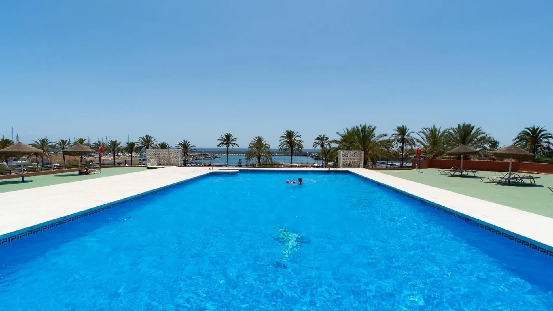 Apartment Sur Suites Palmeras 3 Fuengirola Spain